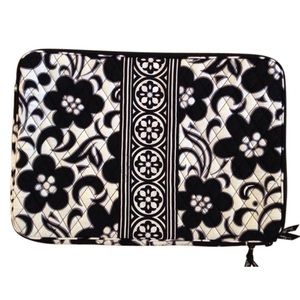 VERA BRADLEY LAPTOP CASE